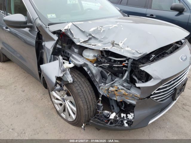 2022 FORD ESCAPE 1FMCU9J99NUB44922 Photo 5