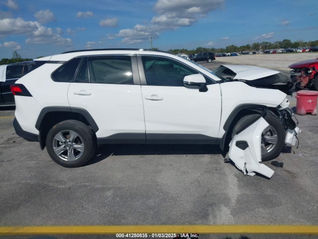 2T3W1RFVXRC267820 Toyota Rav4 Xle