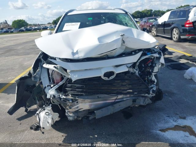 2T3W1RFVXRC267820 Toyota Rav4 Xle