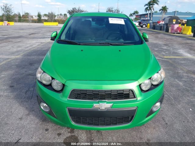 1G1JC5SH5F4111035 Chevrolet Sonic Lt Auto
