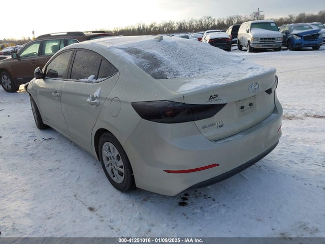 Hyundai ELANTRA SE 2017 KMHD74LFXHU095848 Image 3