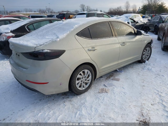 Hyundai ELANTRA SE 2017 KMHD74LFXHU095848 Image 4