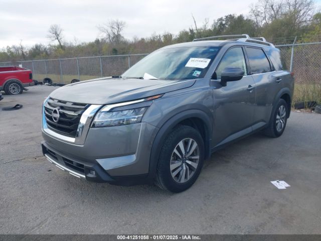 5N1DR3CAXNC250098 Nissan Pathfinder Sl 2wd