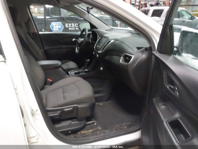 2GNAXSEV8J6252031 Chevrolet EQUINOX LT