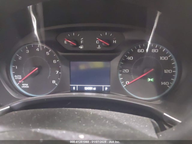 2GNAXSEV8J6252031 Chevrolet EQUINOX LT