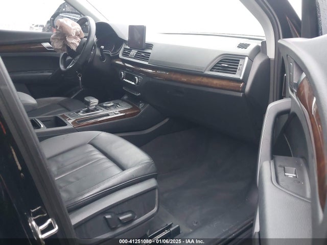 2019 AUDI Q5 WA1ANAFY7K2124244 Photo 4