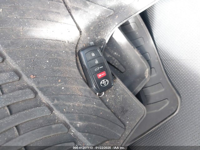 Toyota Prius Limited Awd-e 2023 JTDADABUXP3001132 Image 11