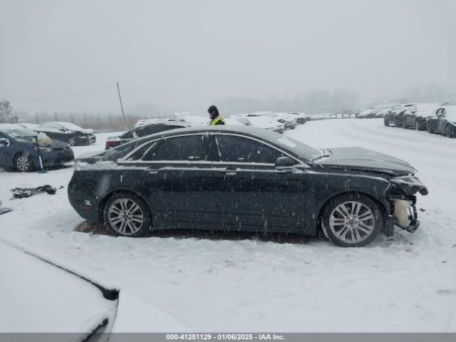3LN6L2GK9ER824067 Lincoln MKZ