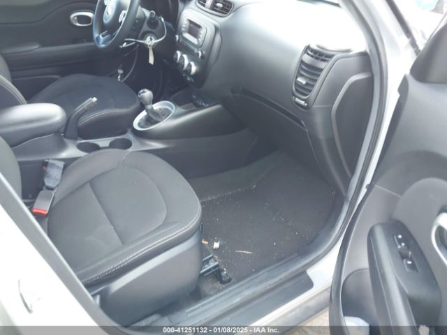 KNDJN2A28F7768035 KIA Soul