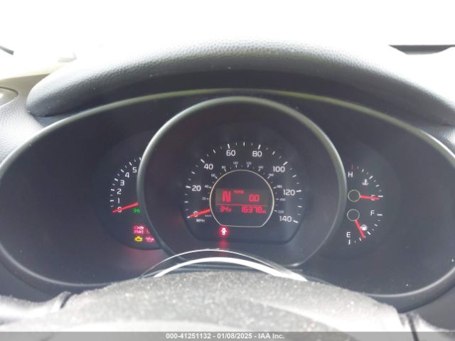 KNDJN2A28F7768035 KIA Soul