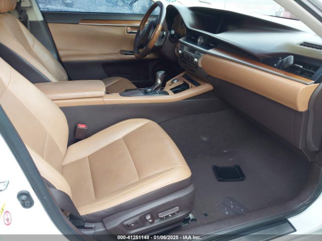 58ABK1GG5GU021042 Lexus ES 350