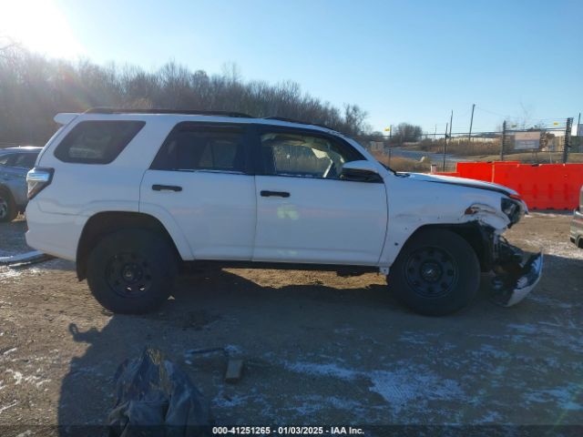 JTEBU5JR5G5320138 Toyota 4RUNNER SR5