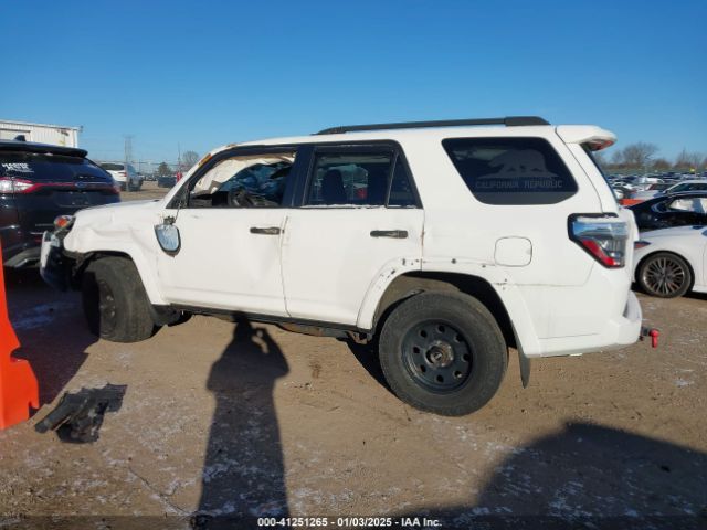 JTEBU5JR5G5320138 Toyota 4RUNNER SR5