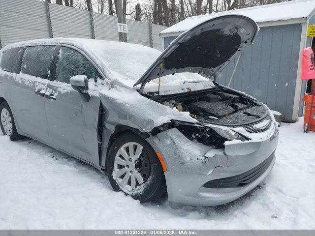 2C4RC1AG7JR104850 Chrysler PACIFICA L