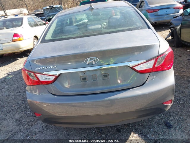 5NPEB4ACXEH935617 Hyundai SONATA GLS