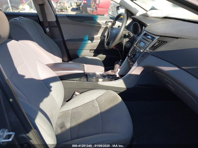 5NPEB4ACXEH935617 Hyundai SONATA GLS