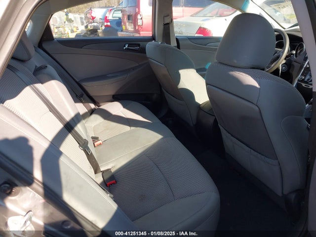 5NPEB4ACXEH935617 Hyundai SONATA GLS