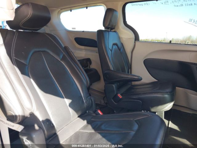 2C4RC1BG2NR114920 Chrysler Pacifica Touring L