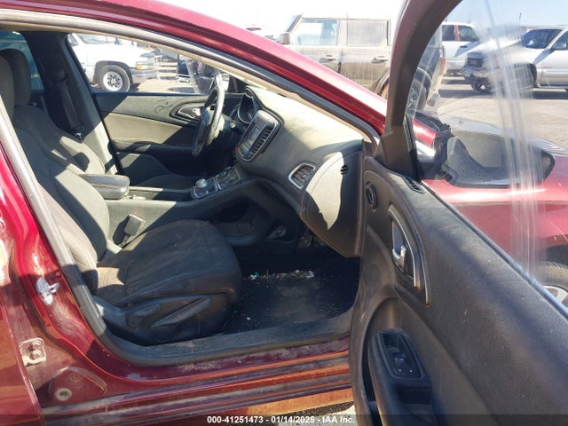 Chrysler 200 Limited 2015 1C3CCCAB2FN687777 Image 5