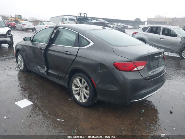 Chrysler 200 Limited 2015 1C3CCCAB0FN744039 Image 3