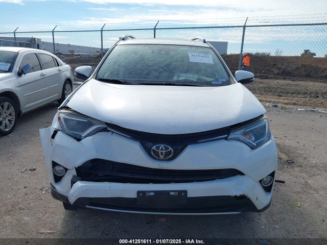 Toyota Rav4 Xle 2017 JTMWFREV5HD102934 Image 12