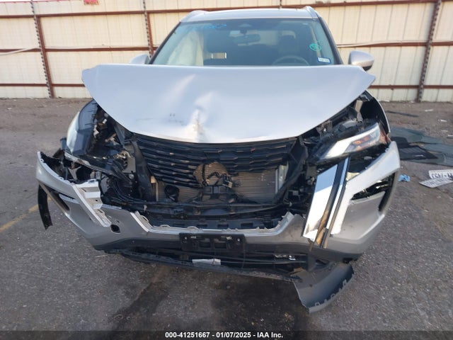 5N1BT3BA8PC892770 Nissan Rogue Sv Fwd