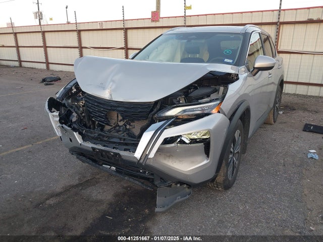 5N1BT3BA8PC892770 Nissan Rogue Sv Fwd