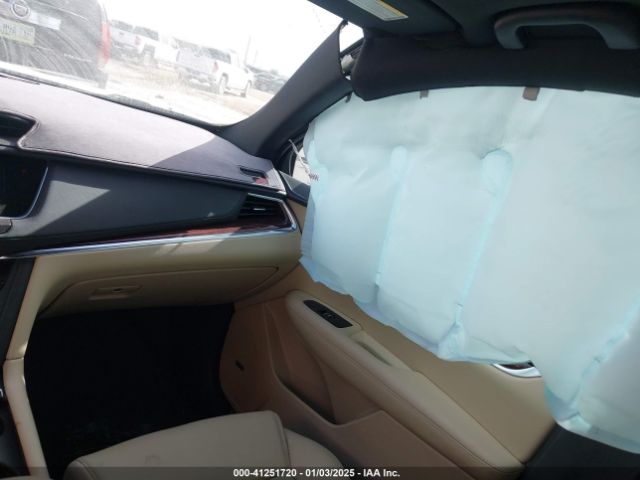 1GYKNCRS2KZ119838 Cadillac XT5 LUXURY