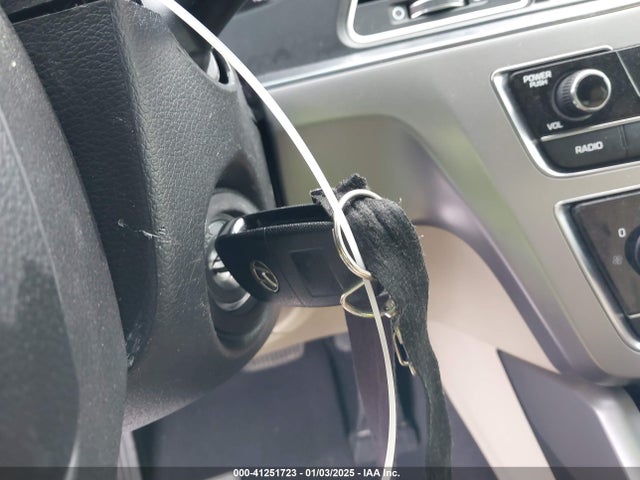 Hyundai SONATA SE 2017 5NPE24AFXHH543414 Image 11