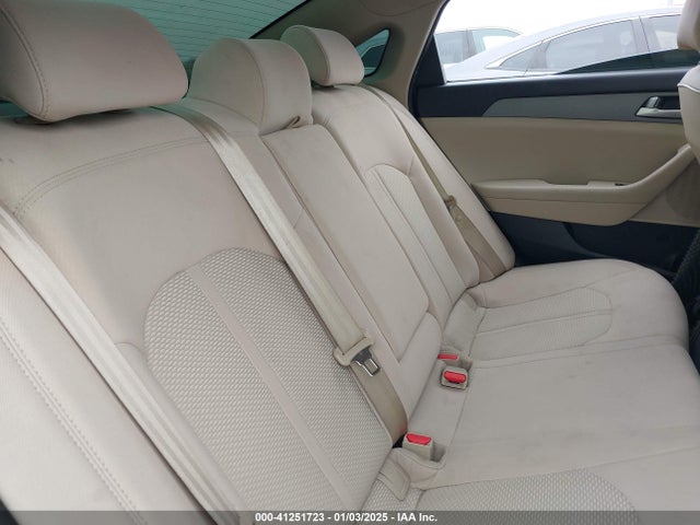 Hyundai SONATA SE 2017 5NPE24AFXHH543414 Image 8