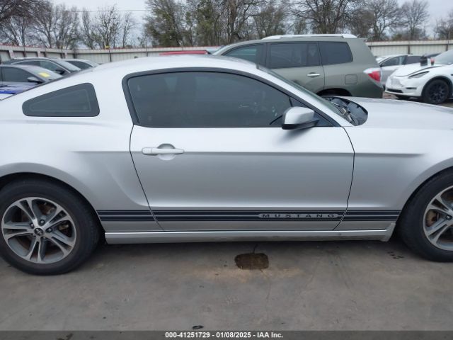 1ZVBP8AM9E5228820 Ford Mustang V6 Premium