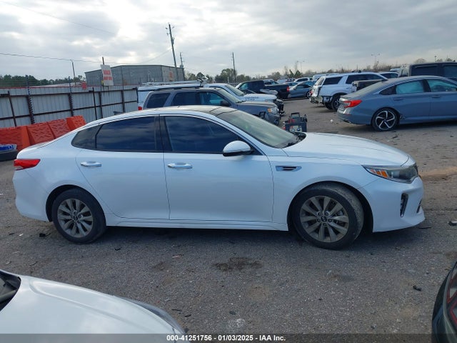 KIA OPTIMA EX 2018 5XXGU4L34JG209872 Image 13