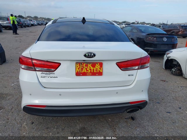 KIA OPTIMA EX 2018 5XXGU4L34JG209872 Image 16