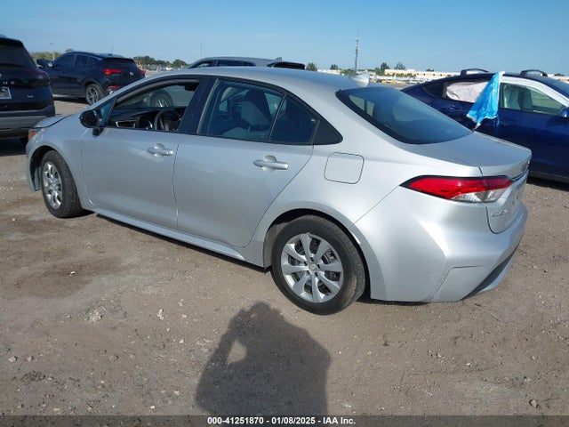 Toyota COROLLA LE 2022 5YFEPMAE7NP274117 Image 3