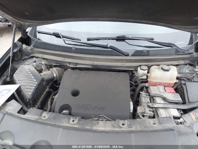Chevrolet Traverse Ls 2018 1GNERFKW1JJ265738 Image 10