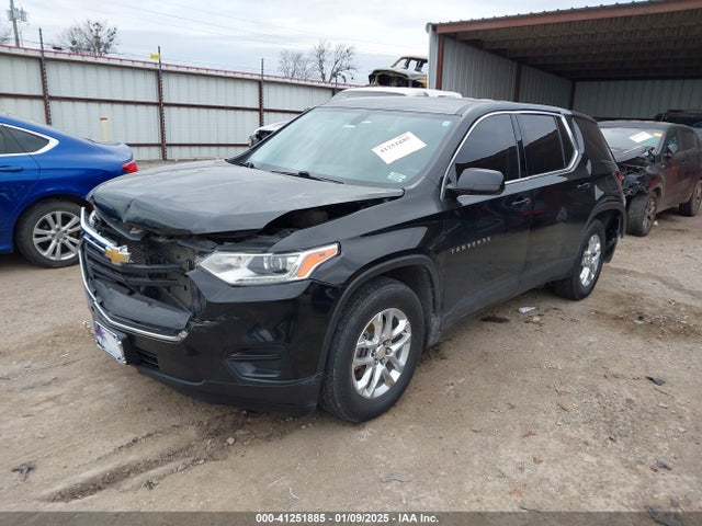Chevrolet Traverse Ls 2018 1GNERFKW1JJ265738 Image 2