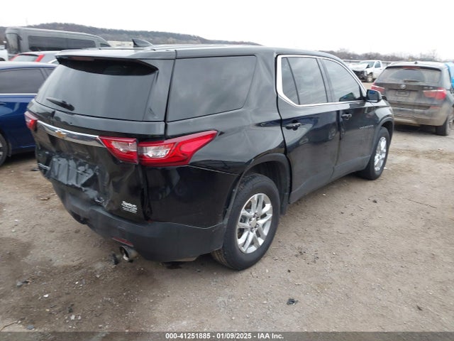 Chevrolet Traverse Ls 2018 1GNERFKW1JJ265738 Image 4