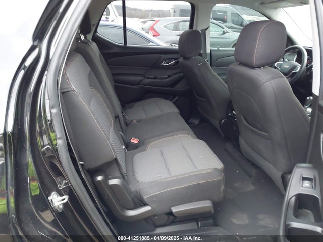 Chevrolet Traverse Ls 2018 1GNERFKW1JJ265738 Image 8