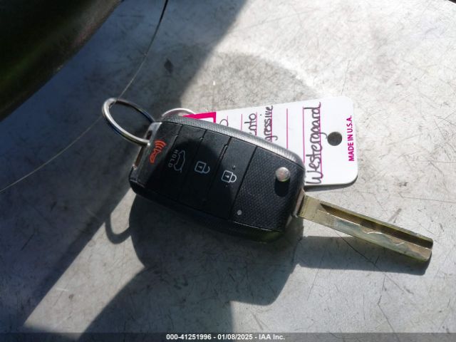 5XYPG4A51LG629194 KIA Sorento 3.3l Lx