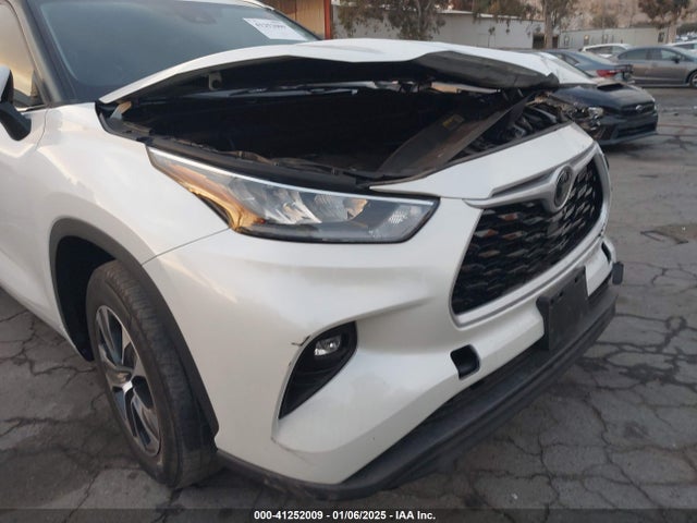5TDHZRAH8LS510065 Toyota Highlander Xle