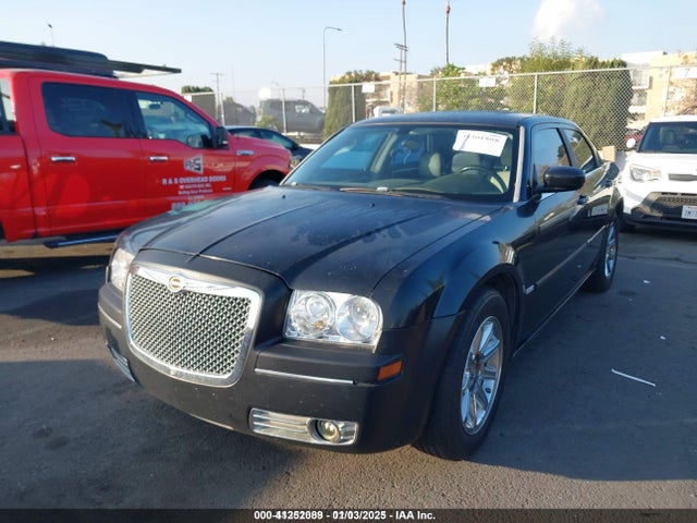 2006 Chrysler 300 Touring მანქანა იყიდება აუქციონზე, vin: 2C3LA53G86H325486, აუქციონის ნომერი: 41252089