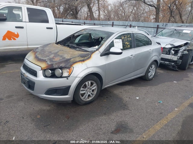 Chevrolet luw 2014 1G1JC5SH3E4167960 Image 2