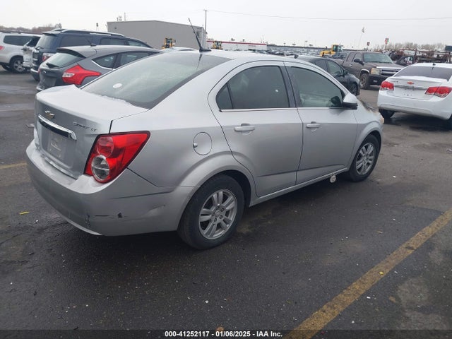 Chevrolet luw 2014 1G1JC5SH3E4167960 Image 4
