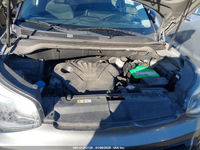 KIA Soul 2015 KNDJN2A22F7134106 Image 10