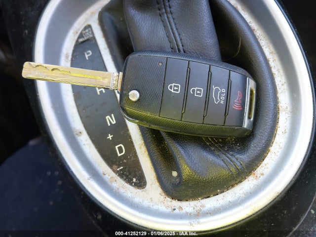 KNDJN2A22F7134106 KIA Soul
