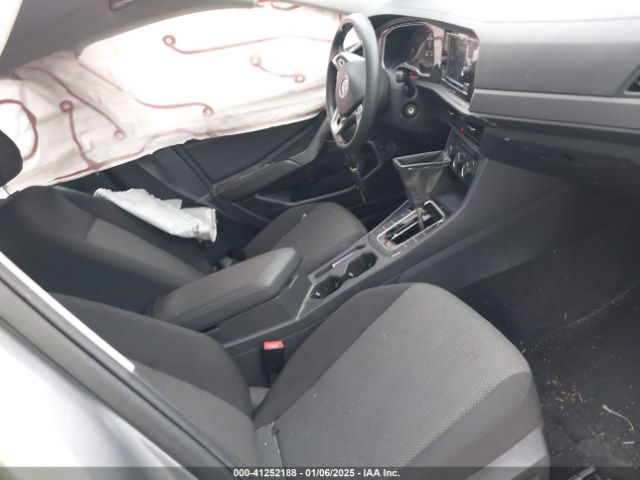3VWC57BU5MM000213 Volkswagen Jetta 1.4t R-line/1.4t S/1.4t Se