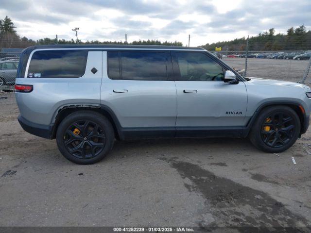 7PDSGABA4PN011007 Rivian R1s Adventure