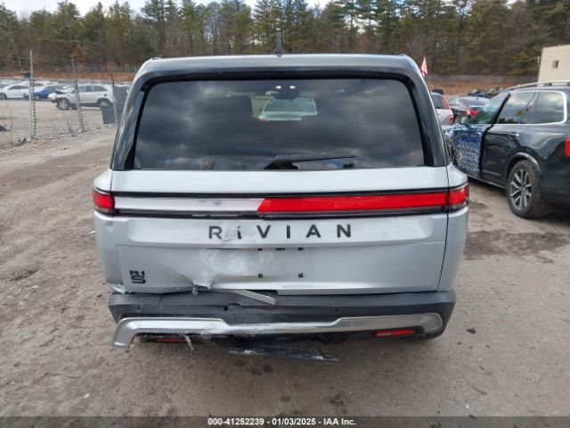 7PDSGABA4PN011007 Rivian R1s Adventure