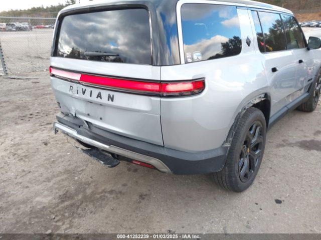 7PDSGABA4PN011007 Rivian R1s Adventure