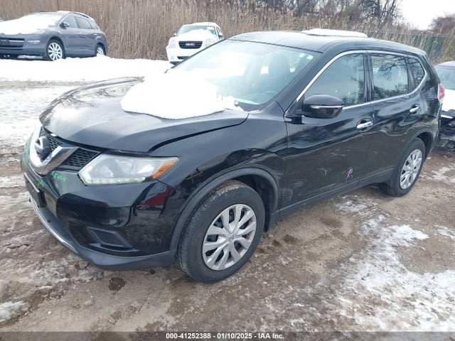 Nissan ROGUE S 2015 KNMAT2MV7FP568906 Image 2